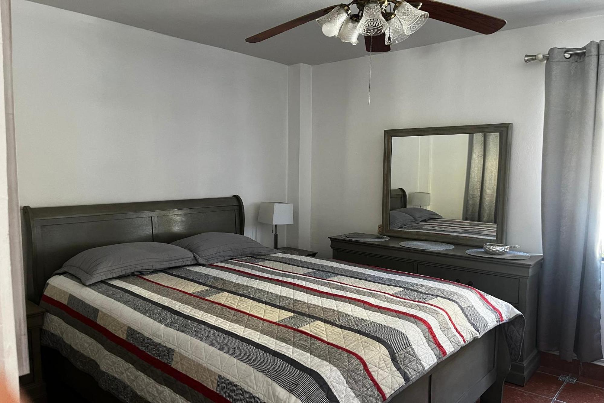 Oyo Hotel Linda Tijuana Zewnętrze zdjęcie