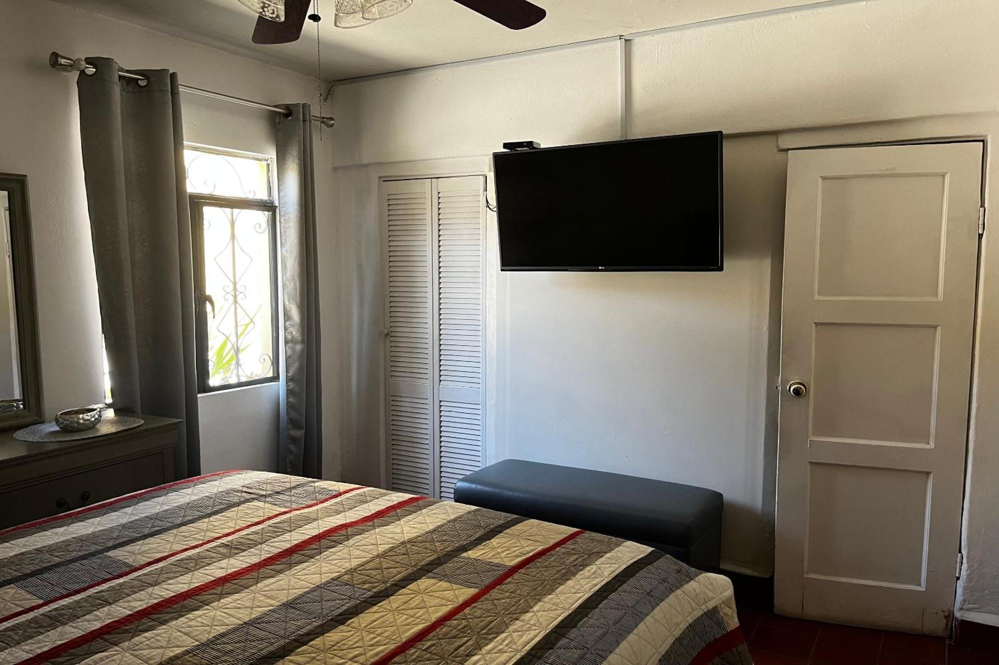 Oyo Hotel Linda Tijuana Zewnętrze zdjęcie