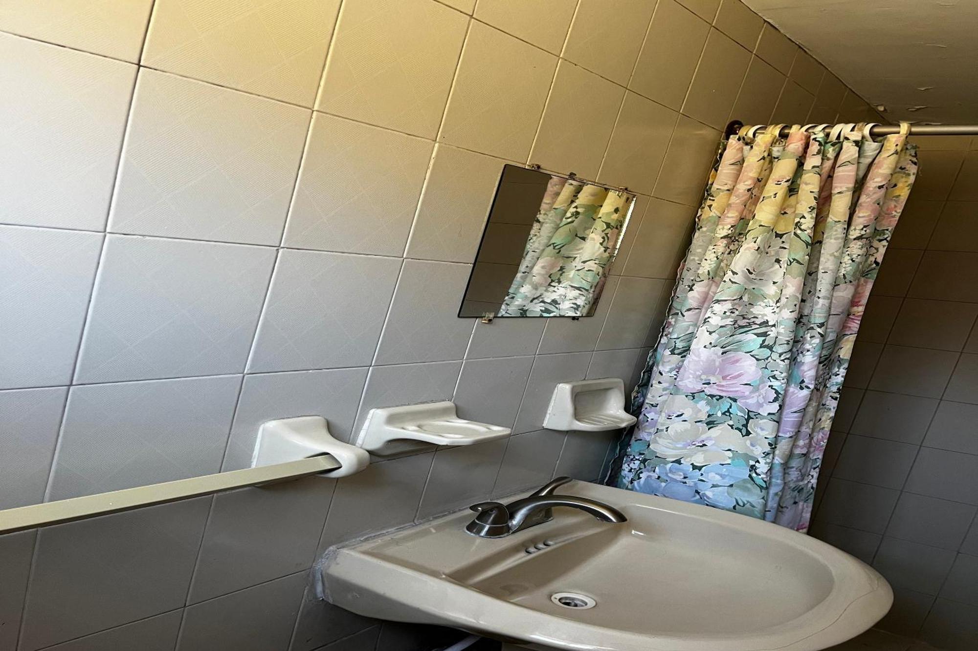 Oyo Hotel Linda Tijuana Zewnętrze zdjęcie